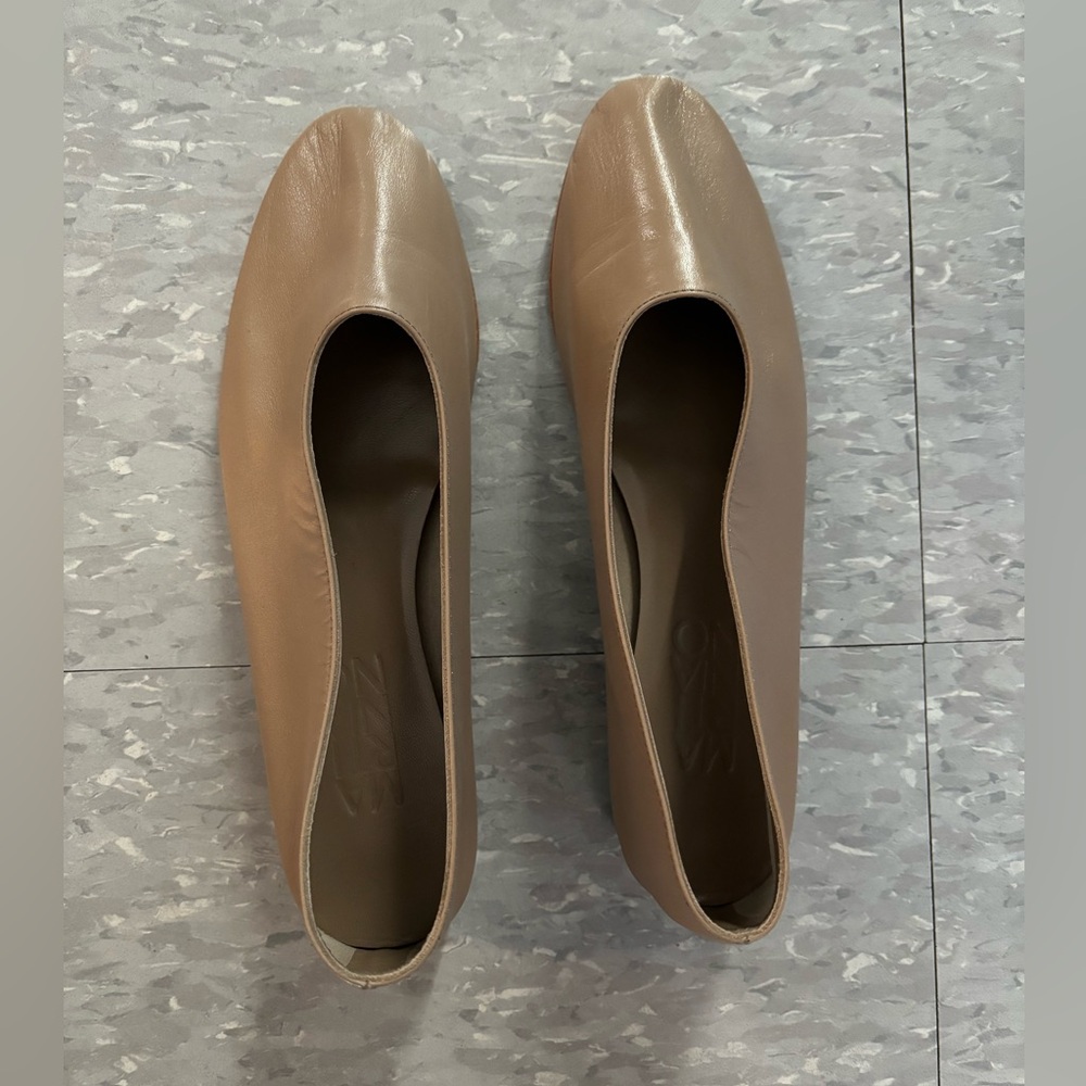 Martiniano glove flats Coco 37 NIB
